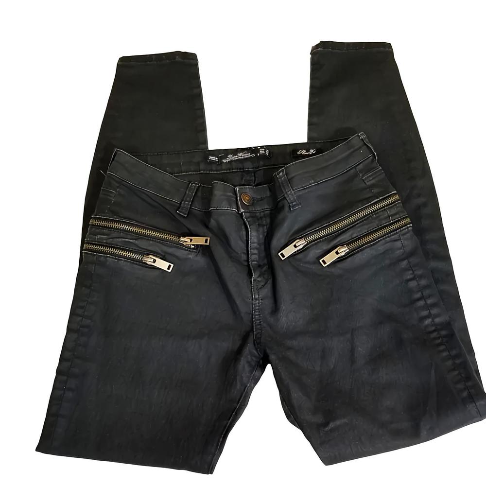 Leara Woman Slim Fit Size 4 Zippered Jeans